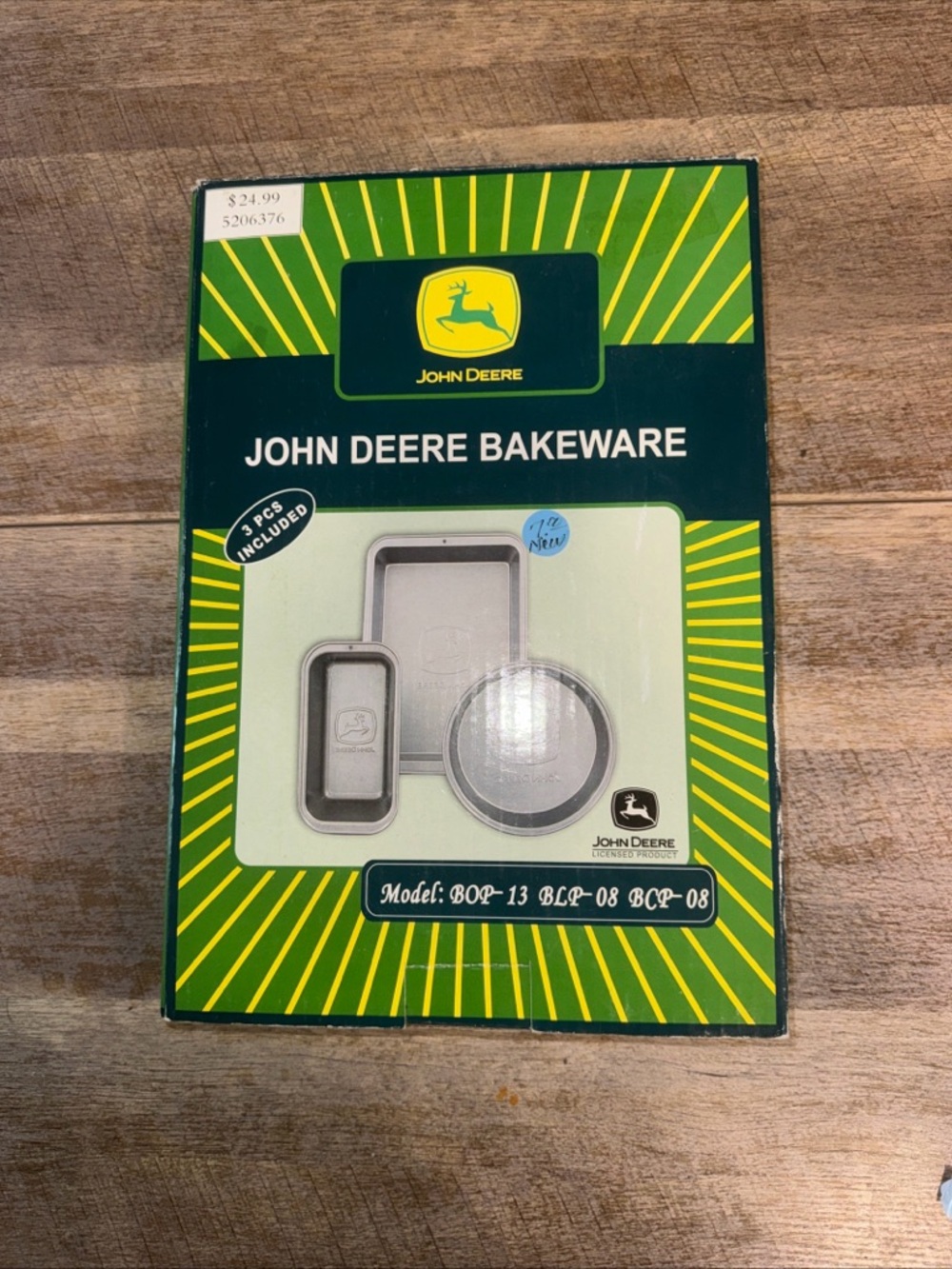 Vintage JOHN DEERE Bakeware Set  Non-Stick John Deere Logo NOS